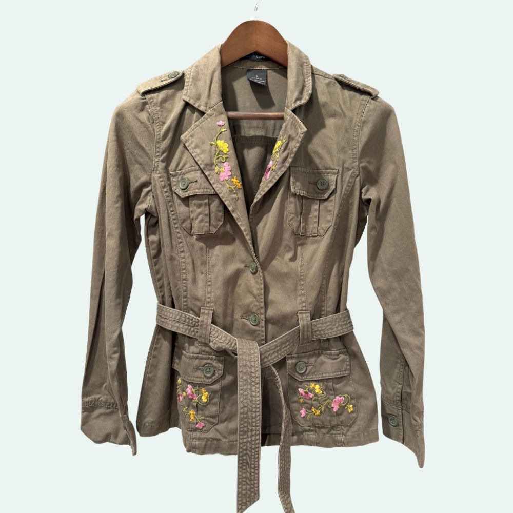 FRENCH CUFF Utility Jacket Embroidered Floral Belt Pre-Loved Olive Green Size S
